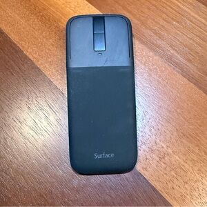 Microsoft Arc Touch Mouse Surface Edition Bluetooth Model 1592 Untested